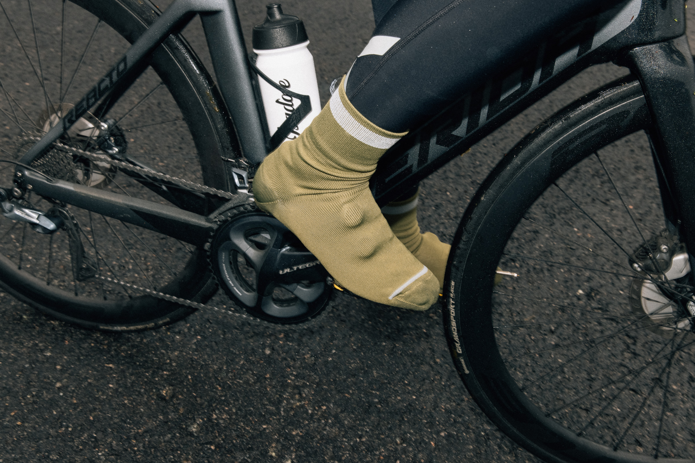 Signature Oversocks High Viz