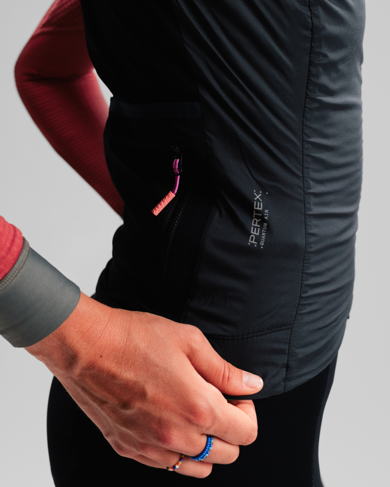Women's Alternative Insulated Vest Black Sand