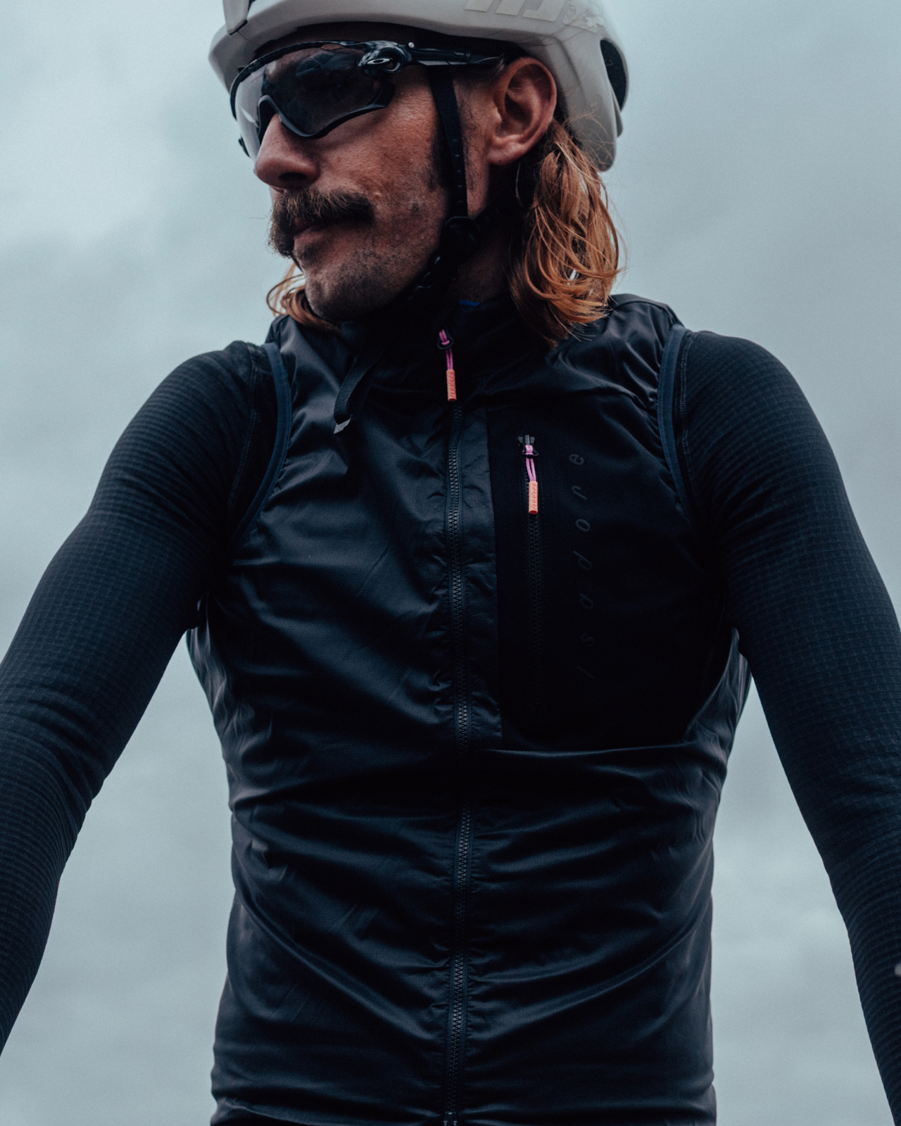 Alternative Insulated Vest Black Sand