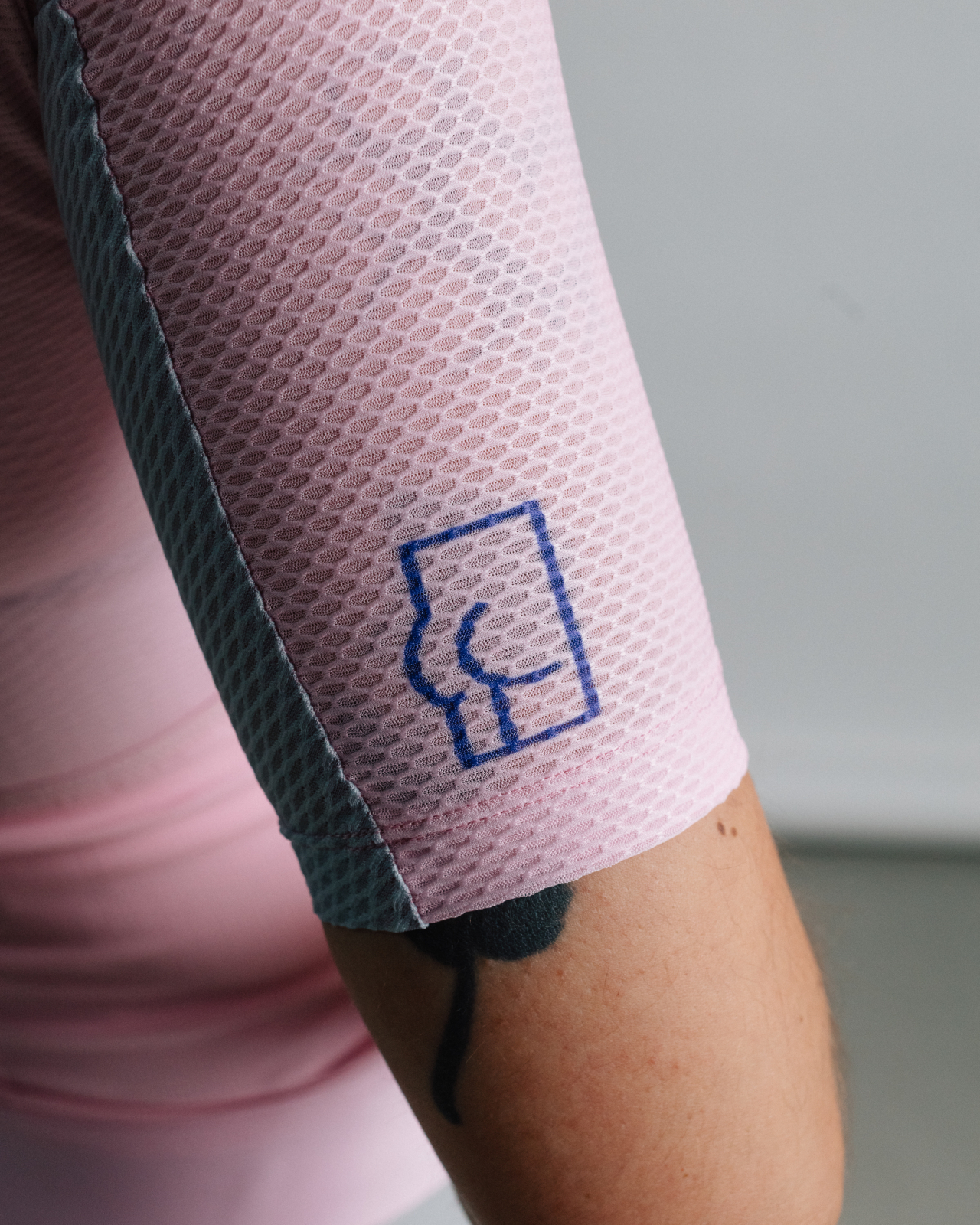 Women's Bums on Tour Jersey Pink