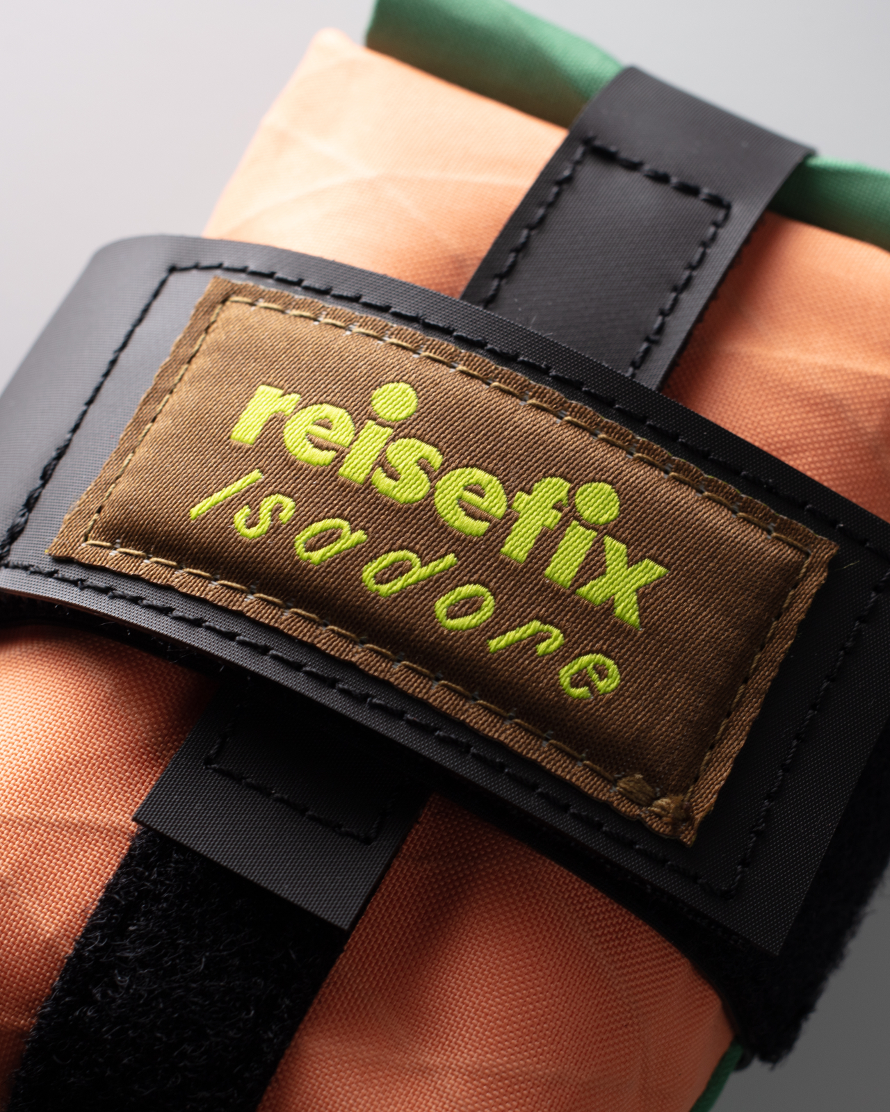 Isadore × reisefix Saddle Bag Evergreen