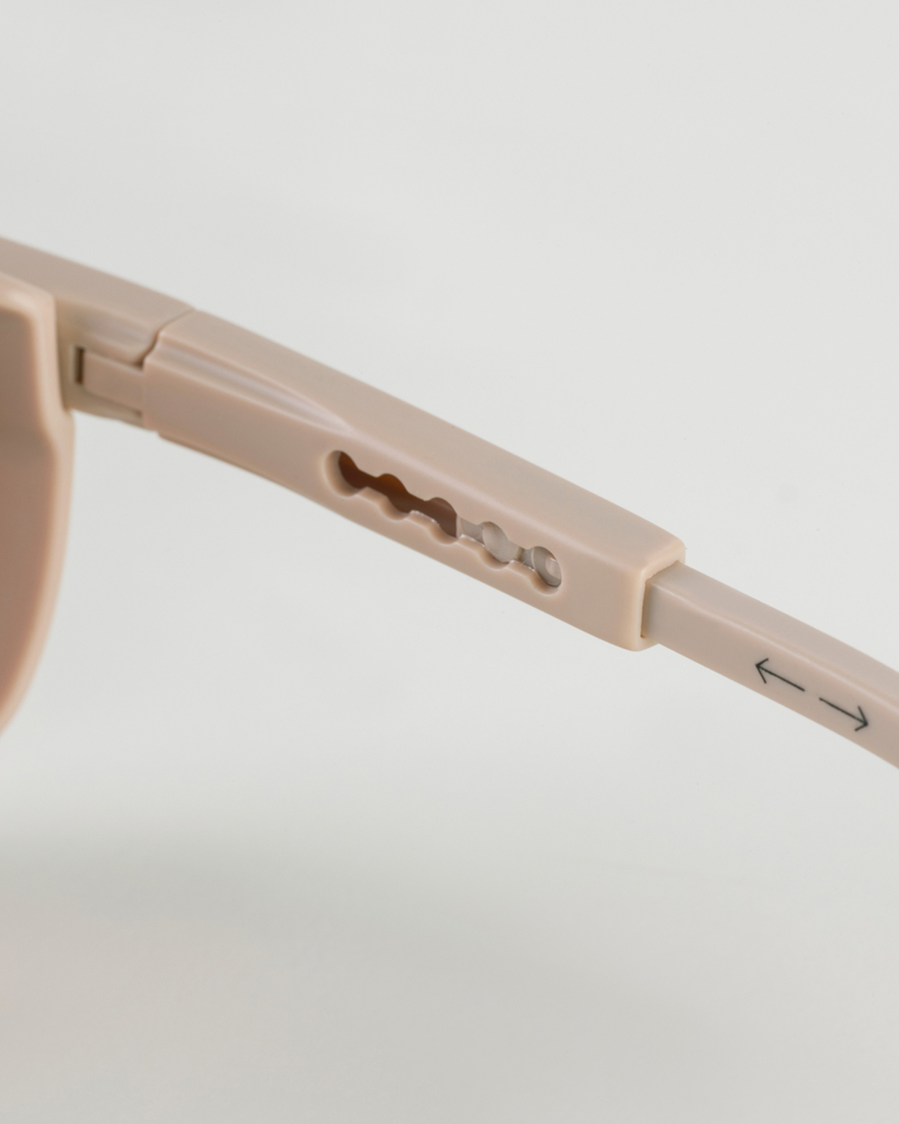 Isadore x Alba Optics Solo Sandstorm