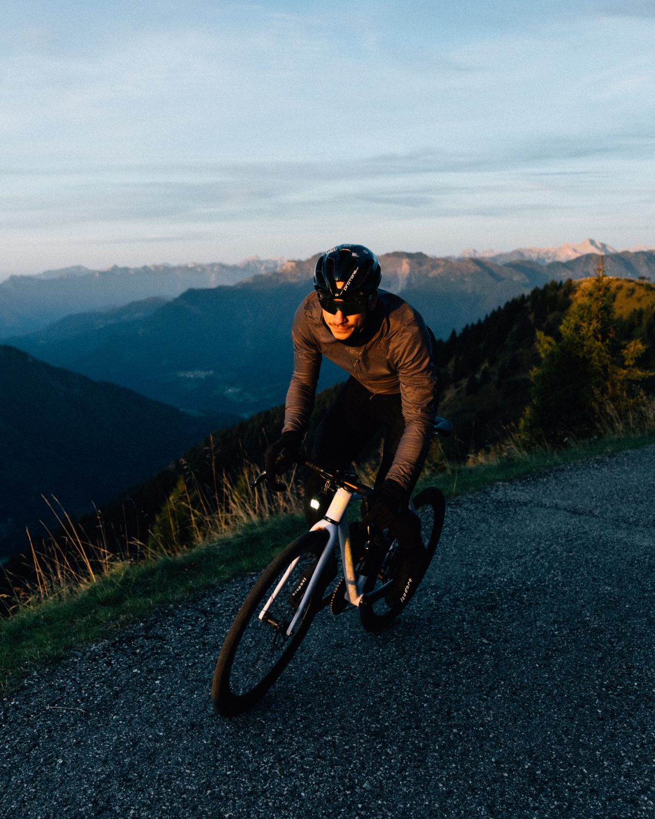 Insulated Jacket Dark Core